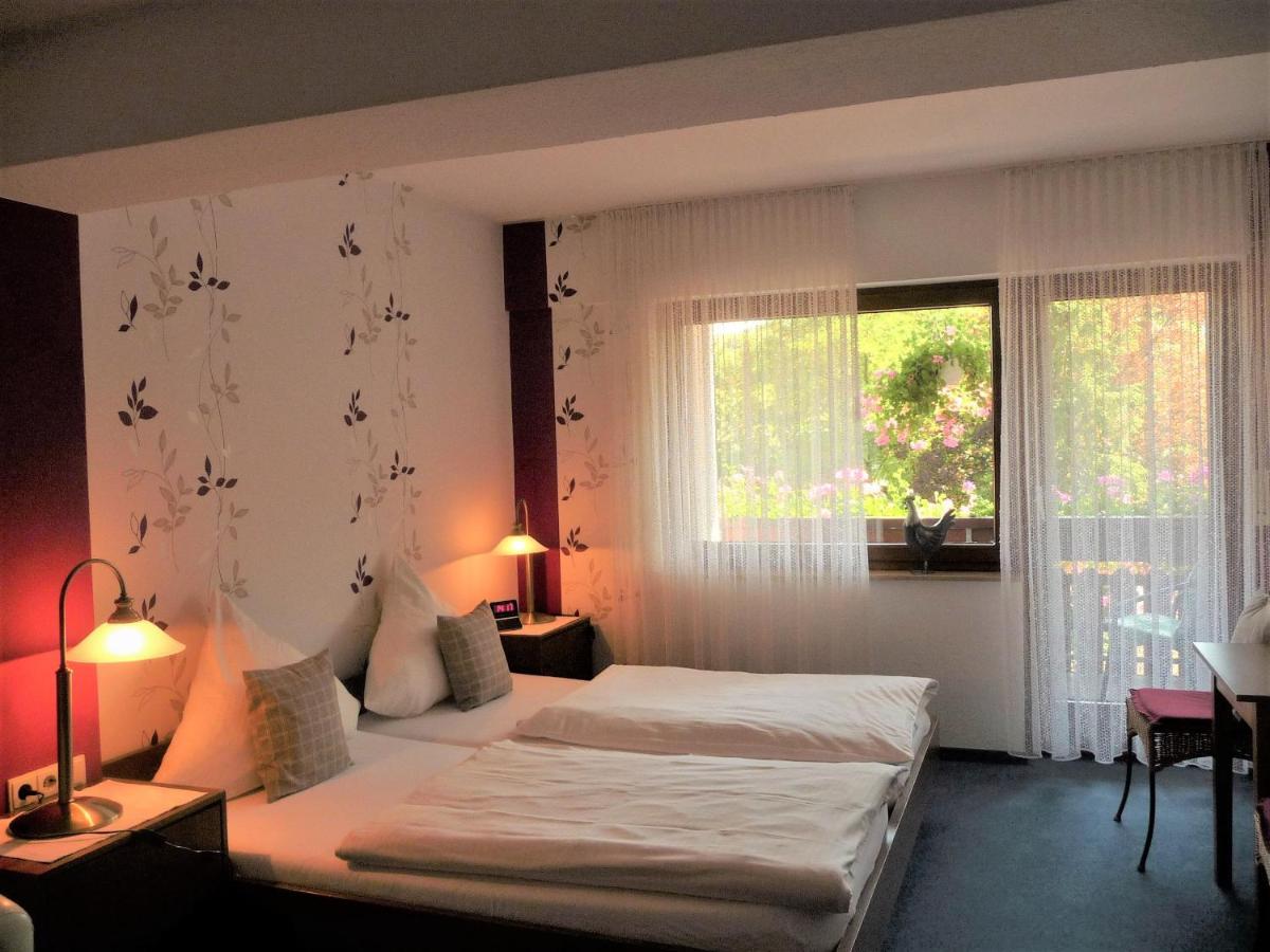 Hotel "Woiler Hof" Garni เอสลัวห์ ภายนอก รูปภาพ